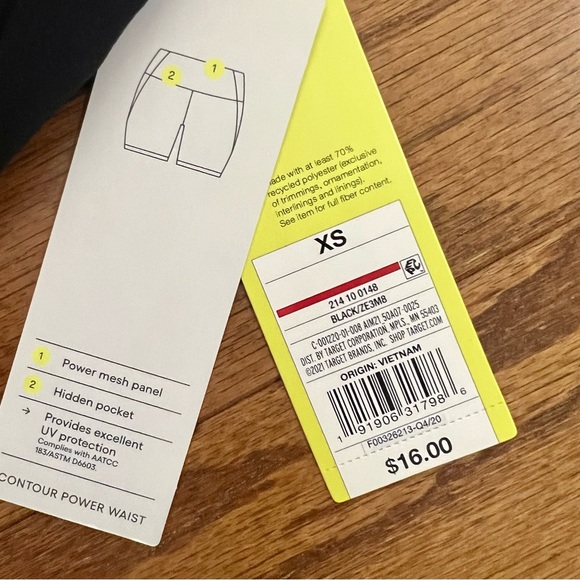 NWT All in Motion 7” Bike Shorts - size XS - Picture 4 of 5